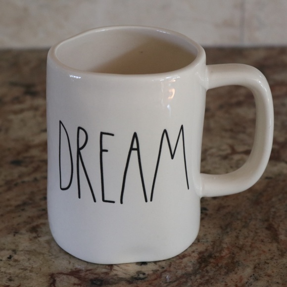 RAE DUNN ARTISAN COLLECTION by MAGENTA DREAM COFFEE MUG - NEW - Picture 1 of 3